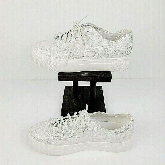 Very Volatile Women's Metallic Snake Print Platform Shoes Sz 8 EUC MUST SEE! - Picture 2 of 11